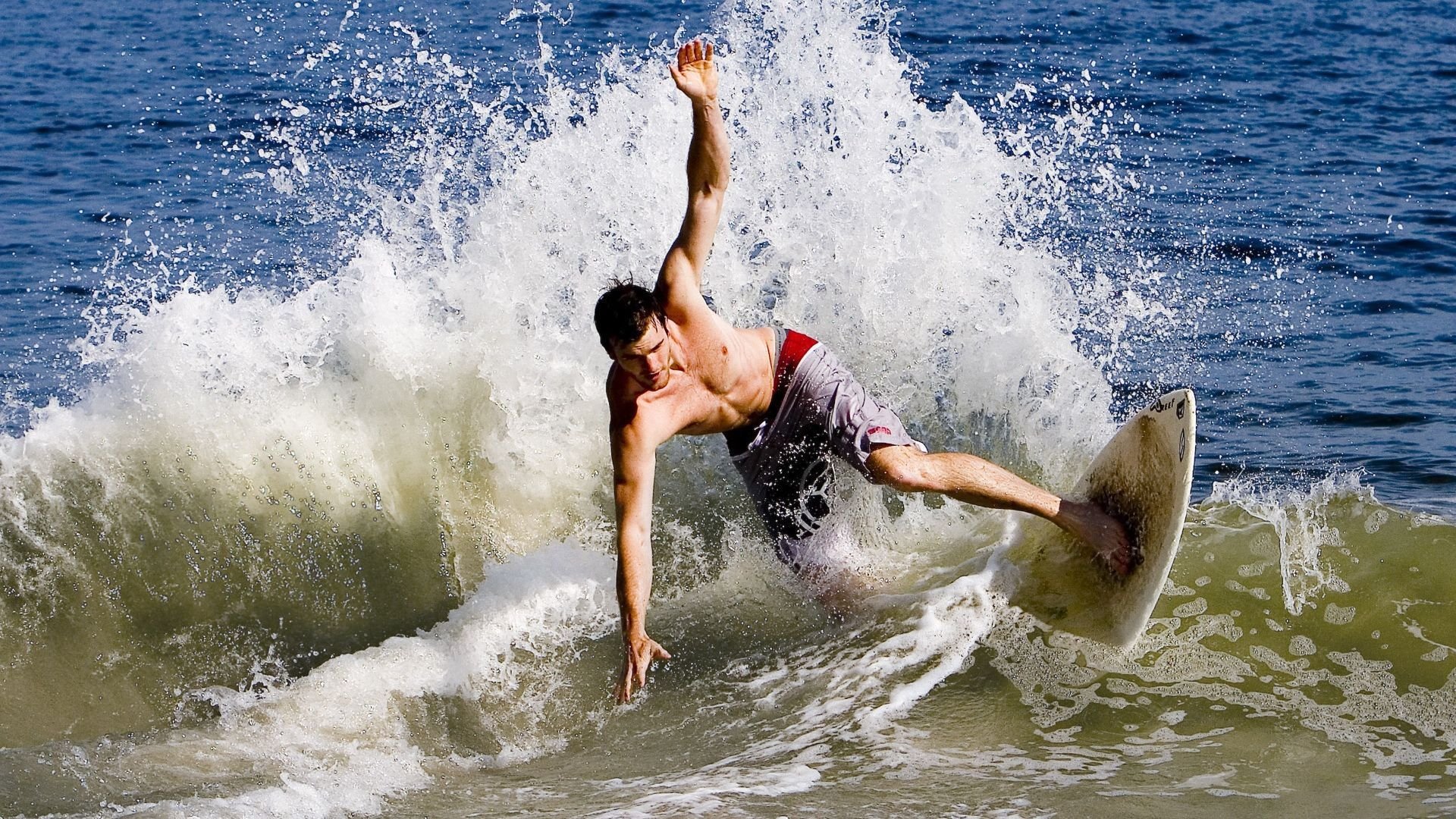 乐鱼体育APP官方下载-未来“足球天王”之路：新秀崭露头角，未来足球新星